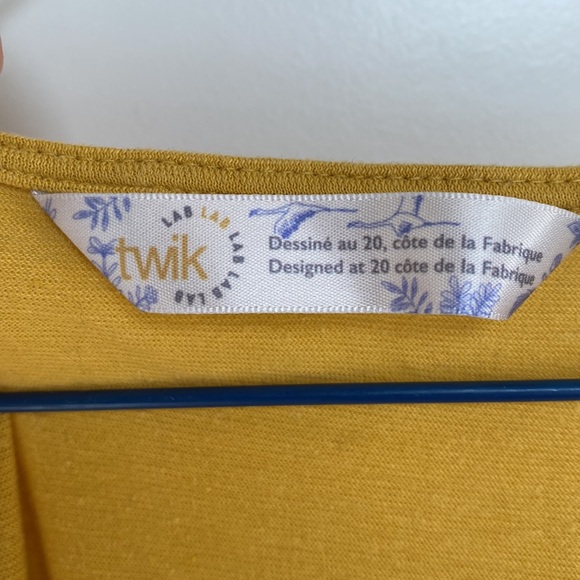 Twik Lab Yellow Tie Up Cropped Tee - Picture 4 of 7